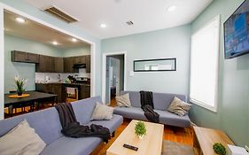 Mins To Nyc, Cosy 3 Bedroom Apartment